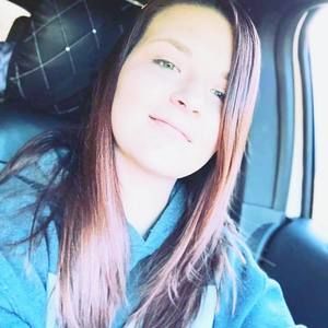 Meet your Posher, Nickie